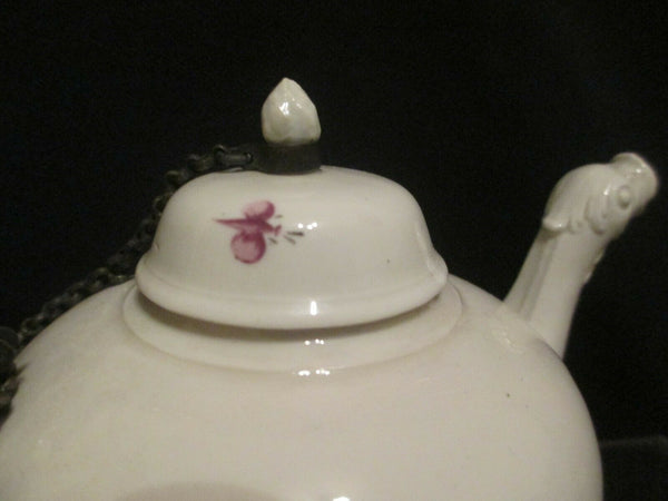 Nymphenburg Porcelain, Ornithological Teapot  1760-70