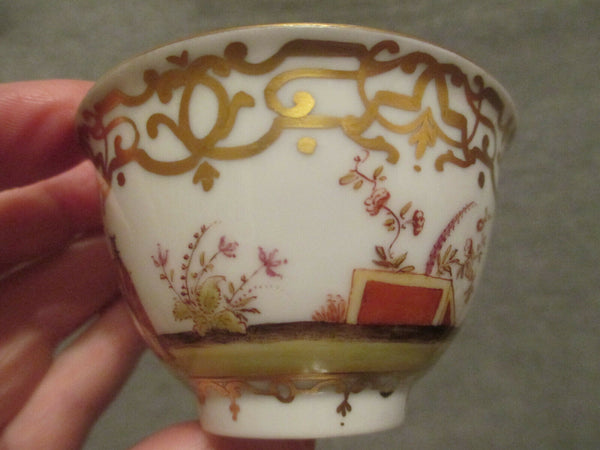 Meissen / Dresden Porcelain Chinoiserie Tea Bowl & Saucer. (No1)