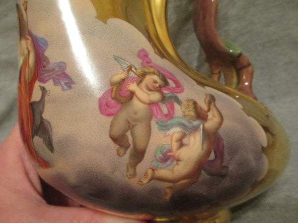 KPM Berlin Gilt Ewer, 1860