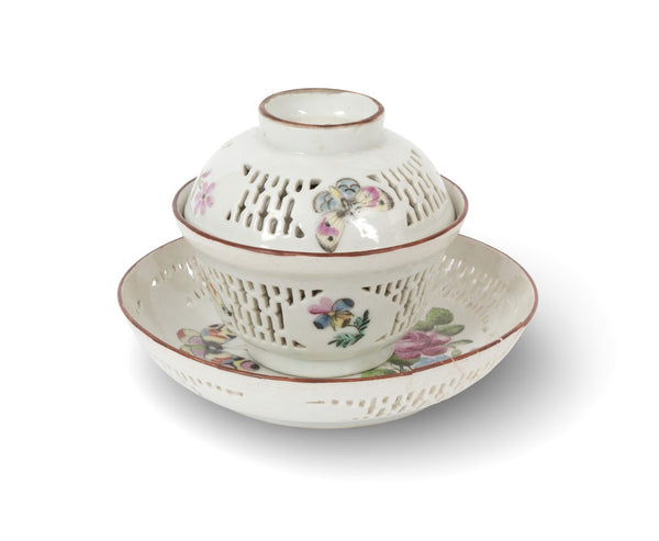 London-decorated Porcelain Double-Walled Bowl with Cover and Stand, Mid 18th C