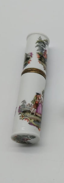 Meissen Porcelain Etui-Needle Case with Romantic Couple Scenes 18th C