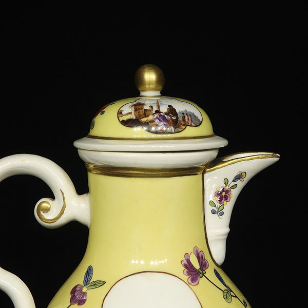 Meissen Porcelain Kauffahrtei Scene Coffee Pot with Kakiemon Flowers, Circa 1740