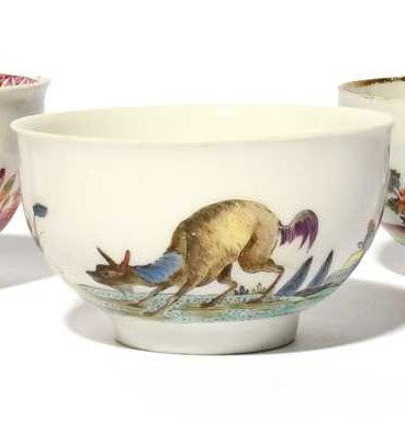 Meissen Porcelain Fabeltier Mythical Beast Tea Bowl, circa 1735 (more photos to follow)