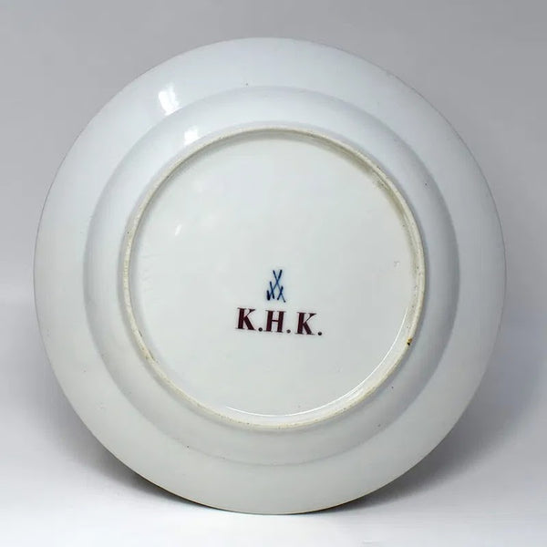 Meissen Gelber lowe (Yellow Lion) K.H.K Soup Plate, Early 18th C