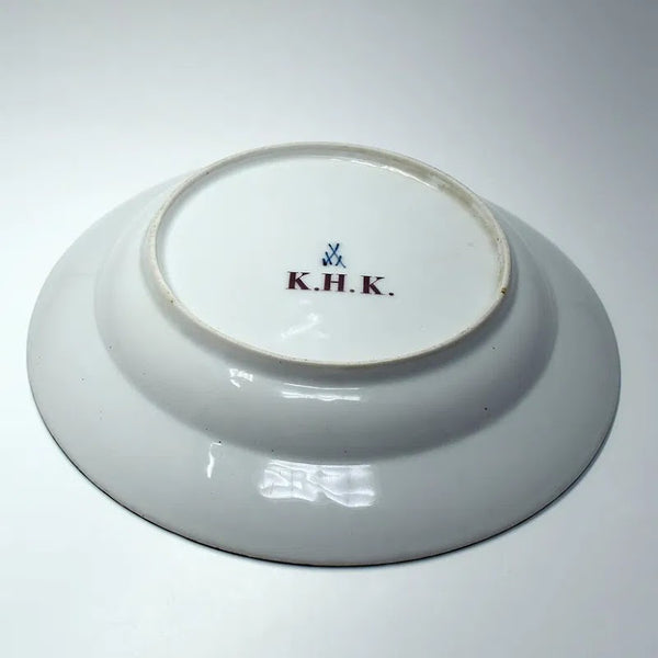 Meissen Gelber lowe (Yellow Lion) K.H.K Soup Plate, Early 18th C