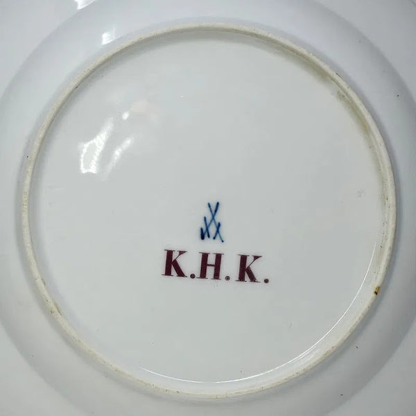 Meissen Gelber lowe (Yellow Lion) K.H.K Soup Plate, Early 18th C