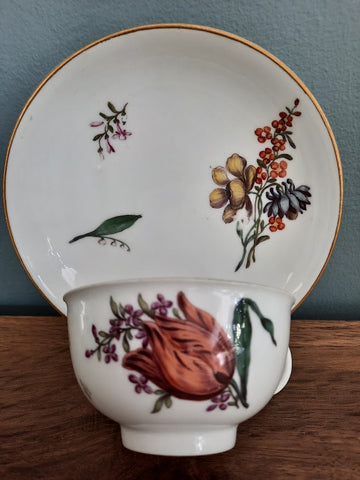 Meissener Porzellan-Holzschnitt-Blumentasse und Untertasse 1740 #2