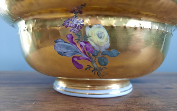 Meissen Porcelain  Floral Gilt Sauce Pot 1740