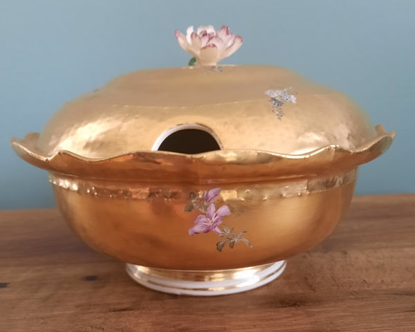 Meissen Porcelain  Floral Gilt Sauce Pot 1740