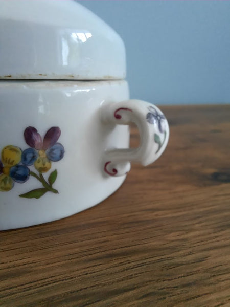 Meissen Porcelain Woodcut Floral Sugar Pot with Rabbit Finial 1740