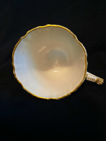 Meissener Ornithologische Kaffeetasse und Untertasse aus Porzellan, 1735-1740 (1) 