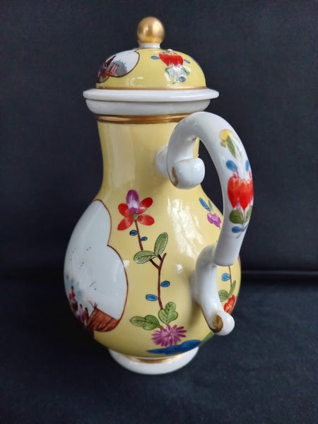 Meissen Porcelain Kauffahrtei Scene Coffee Pot with Kakiemon Flowers, Circa 1740