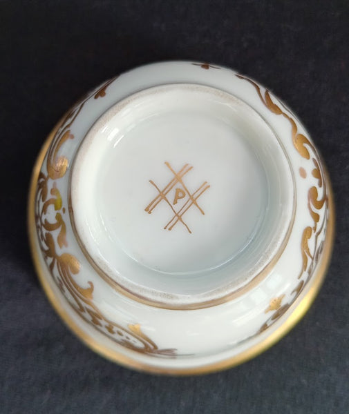 Meissen Porcelain Augsburg "goldchinesen" Tea Bowl, 1720-1725