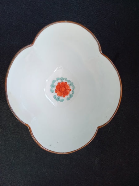 Meissen Porcelain Kakiemon Partridge Quatrefoil Tea Bowl and Saucer c1735 Drehers Marks