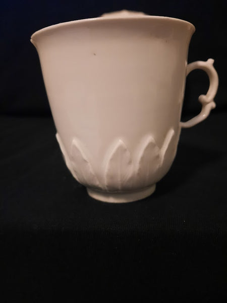 Meissen Bottger Porcelain Beaker &amp; Saucer with Acanthus Leaves, circa 1730