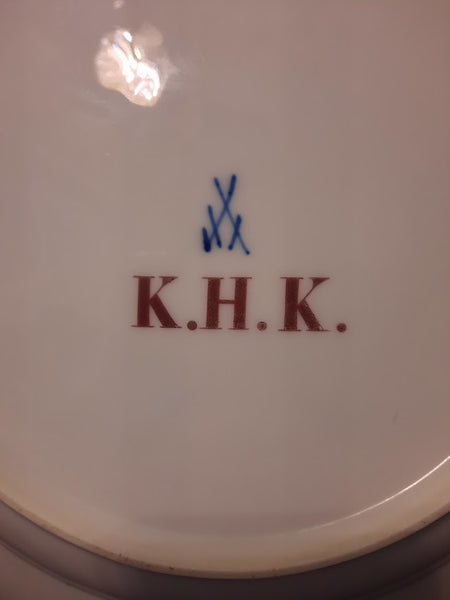 Meissen Gelber lowe (Yellow Lion) K.H.K Soup Plate, Early 18th C