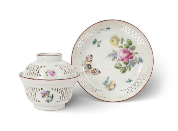 London-decorated Porcelain Double-Walled Bowl with Cover and Stand, Mid 18th C