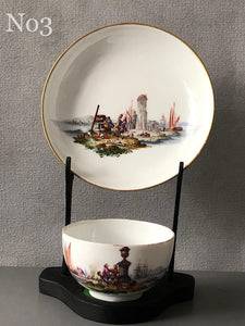 Tasse à thé et soucoupe en porcelaine de Meissen Kauffahrtei Scene (période Dot 1756-1773) #3 