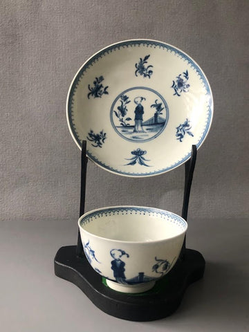 Worcester Porcelaine En attente Chinaman Tea Bowl et Soucoupe. 1760.