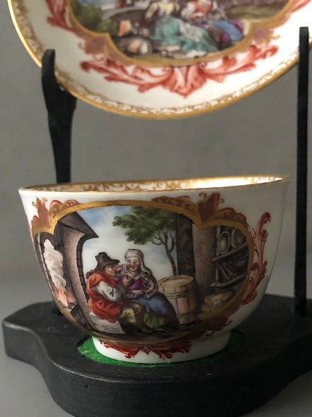 Bol à thé et soucoupe Hausmaler en porcelaine de Meissen avec scène musicale 1740