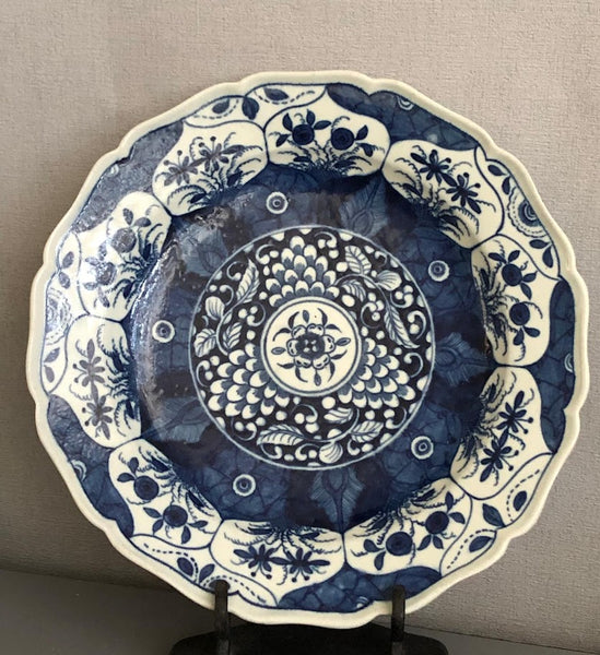 First Period Worcester Porcelain Plate, K ang Hsi Lotus Pattern, 1770