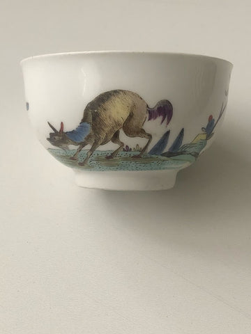 Meissen Porcelain Fabeltier Mythical Beast Tea Bowl, circa 1735