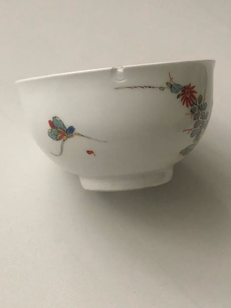 Meissen Porcelain Fabeltier Mythical Beast Tea Bowl, circa 1735