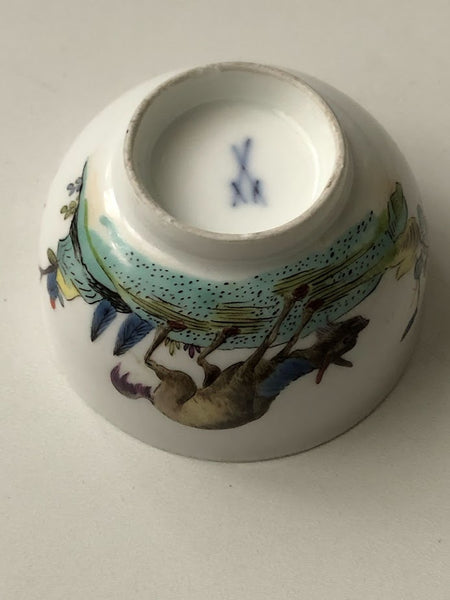 Meissen Porcelain Fabeltier Mythical Beast Tea Bowl, circa 1735