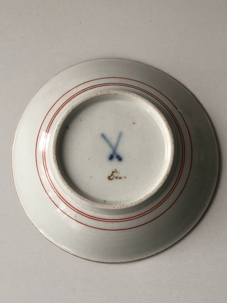 Meissen Porcelain Scenic Tea Bowl & Saucer 1725-1730
