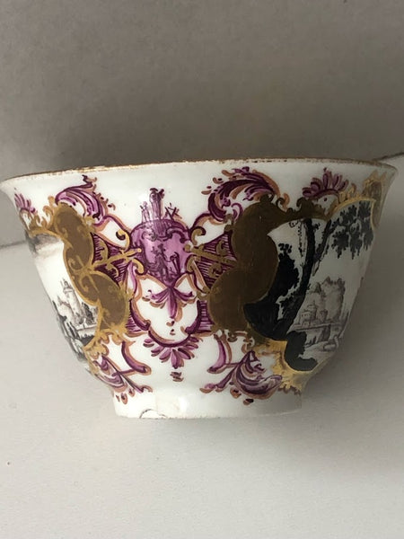 Meissen Porcelain Kauffahrtei Scene Schwarzlot Tea Bowl, 1730-1735