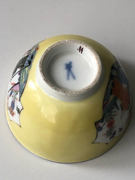 Meissen Porcelain Yellow Ground, Chinoiserie Tea Bowl, Drehers Marks, 1730 - 1732