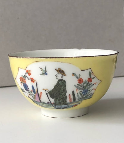 Meissen Porcelain Yellow Ground, Chinoiserie Tea Bowl, Drehers Marks, 1730 - 1732