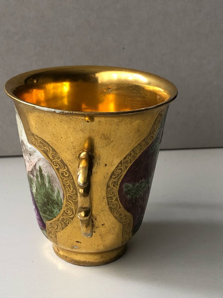 Meissen Porcelain Gilt Hausmaler Beaker with Hunters, Sueter Workshop, 1720