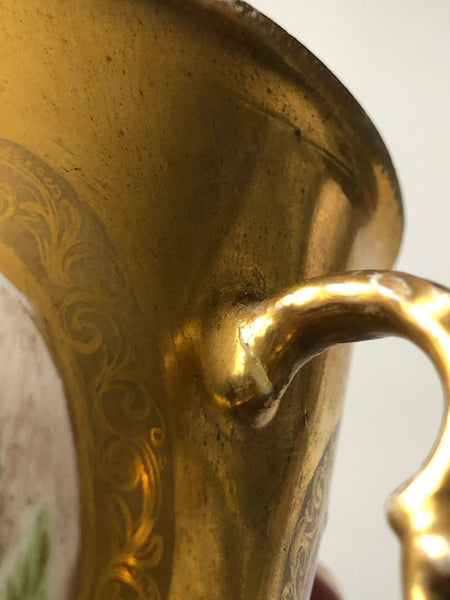 Meissen Porcelain Gilt Hausmaler Beaker with Hunters, Sueter Workshop, 1720