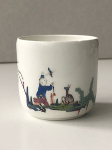 Meissen Porcelain A F von Lowenfinck Decorated, Chinoiserie & Mythical Beast Pot, 1740