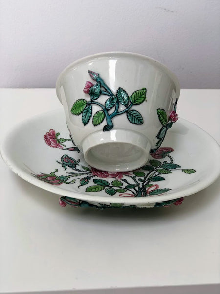meissen böttger Rosen- Laub Tea Bowl & Saucer 1713-1715