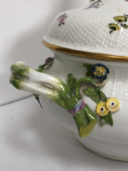 Meissen Porcelain Woodcut Floral Tureen & Tray, circa 1745