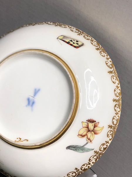 Meissen Porcelain Saucer Courting Couples &amp; Klinger Bugs, circa 1740