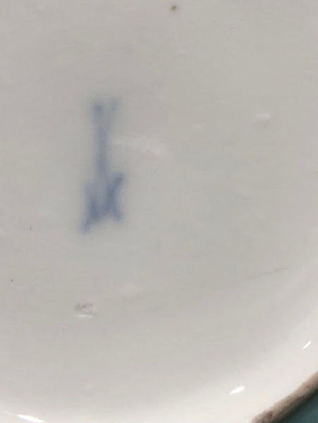 Meissen Turquoise Ground Cup & Saucer with Courting Couples, circa 1740 #6