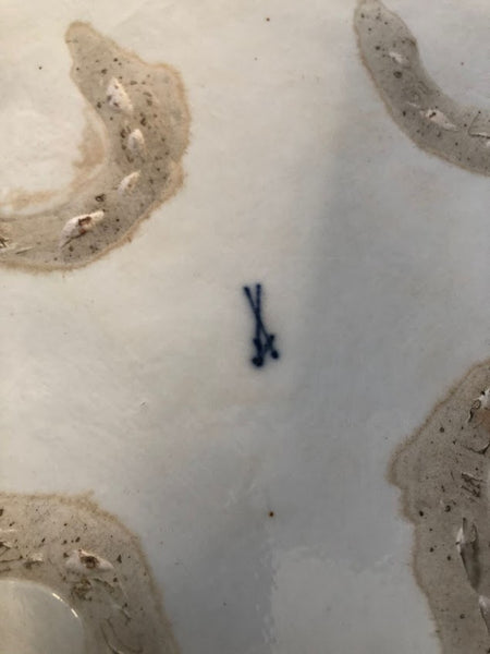 Meissen Porcelain Tray with Kakiemon 'Bienenmuster' or Bee Pattern, 1735