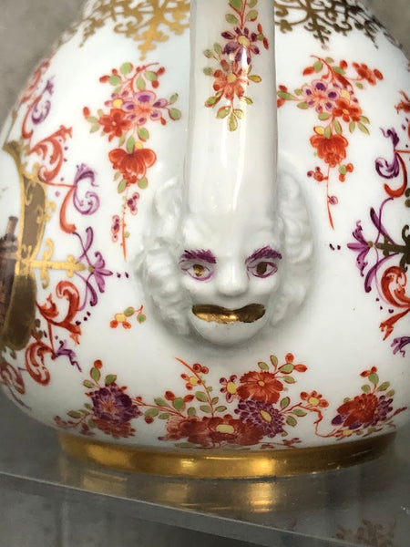 Meissen Porcelain Maskaron Teapot with Kauffahrtei Scenes 1730