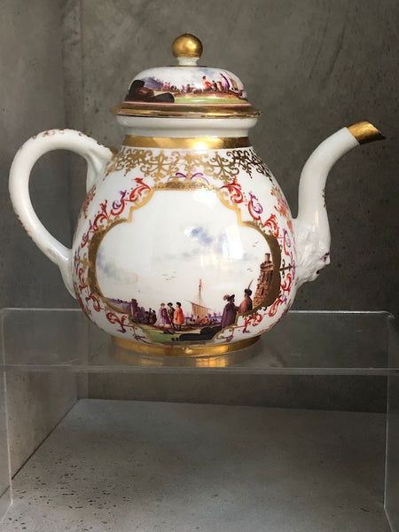 Meissen Porcelain Maskaron Teapot with Kauffahrtei Scenes 1730