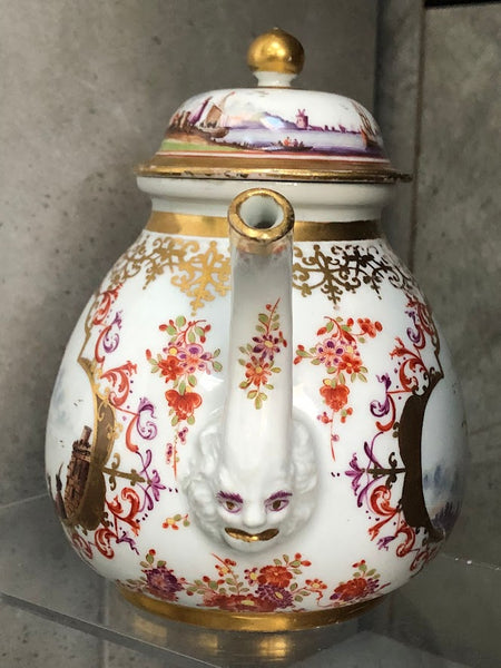 Meissen Porcelain Maskaron Teapot with Kauffahrtei Scenes 1730