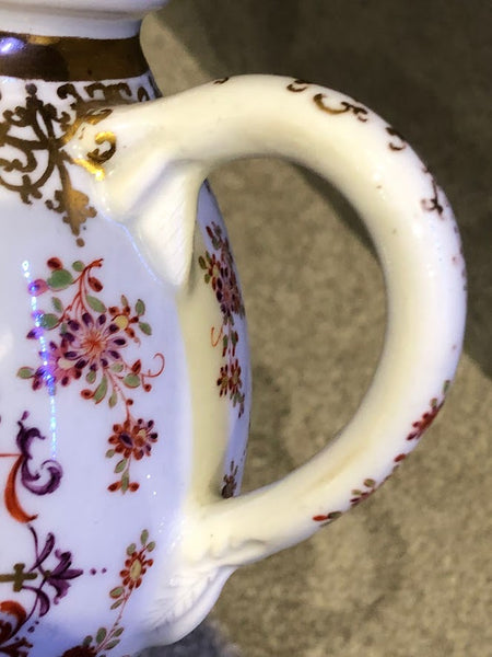 Meissen Porcelain Maskaron Teapot with Kauffahrtei Scenes 1730