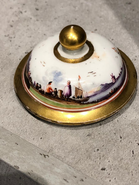 Meissen Porcelain Maskaron Teapot with Kauffahrtei Scenes 1730