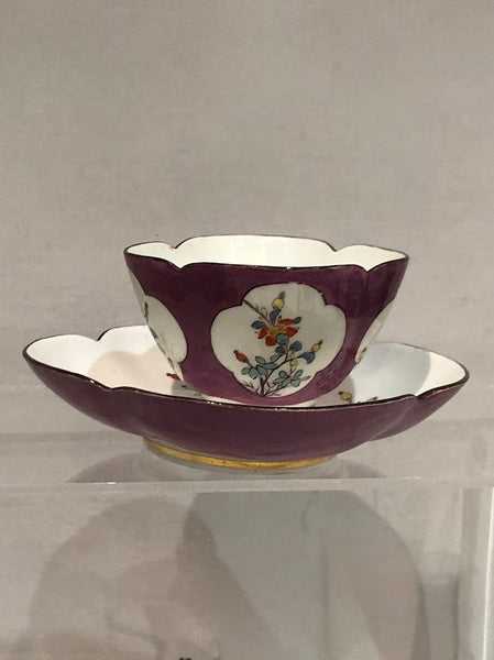 Meissen Porcelain Quatrefoil Kakiemon Tea Bowl & Saucer 1730's