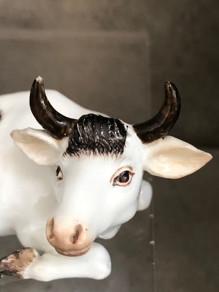Meissen Porcelain Figurine of a Recumbent Fresian Cow, 1750 #2