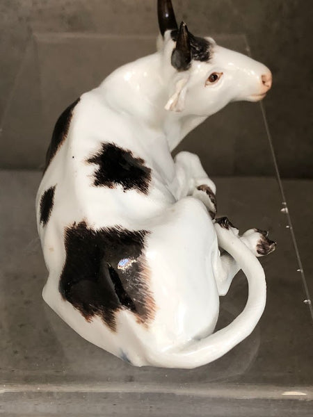 Meissen Porcelain Figurine of a Recumbent Fresian Cow, 1750 #2