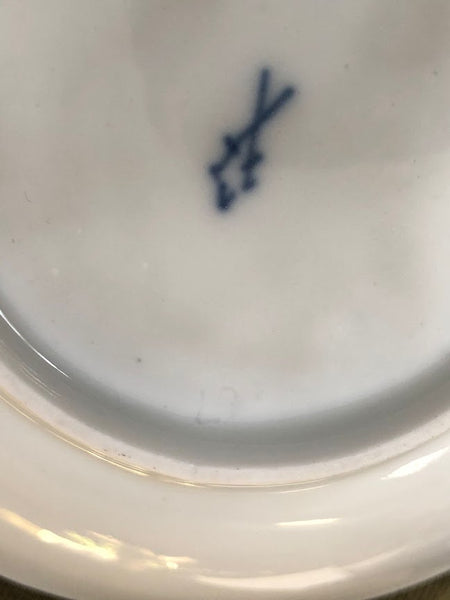 Meissen Porcelain Saucer with Chinoiserie Fishing Scene, 1740-50, Very Rare