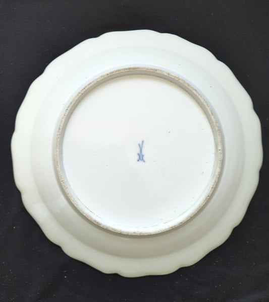 Meissen Porcelain Butterfly (Schmetterling) Charger with Drehers Marks 18th C